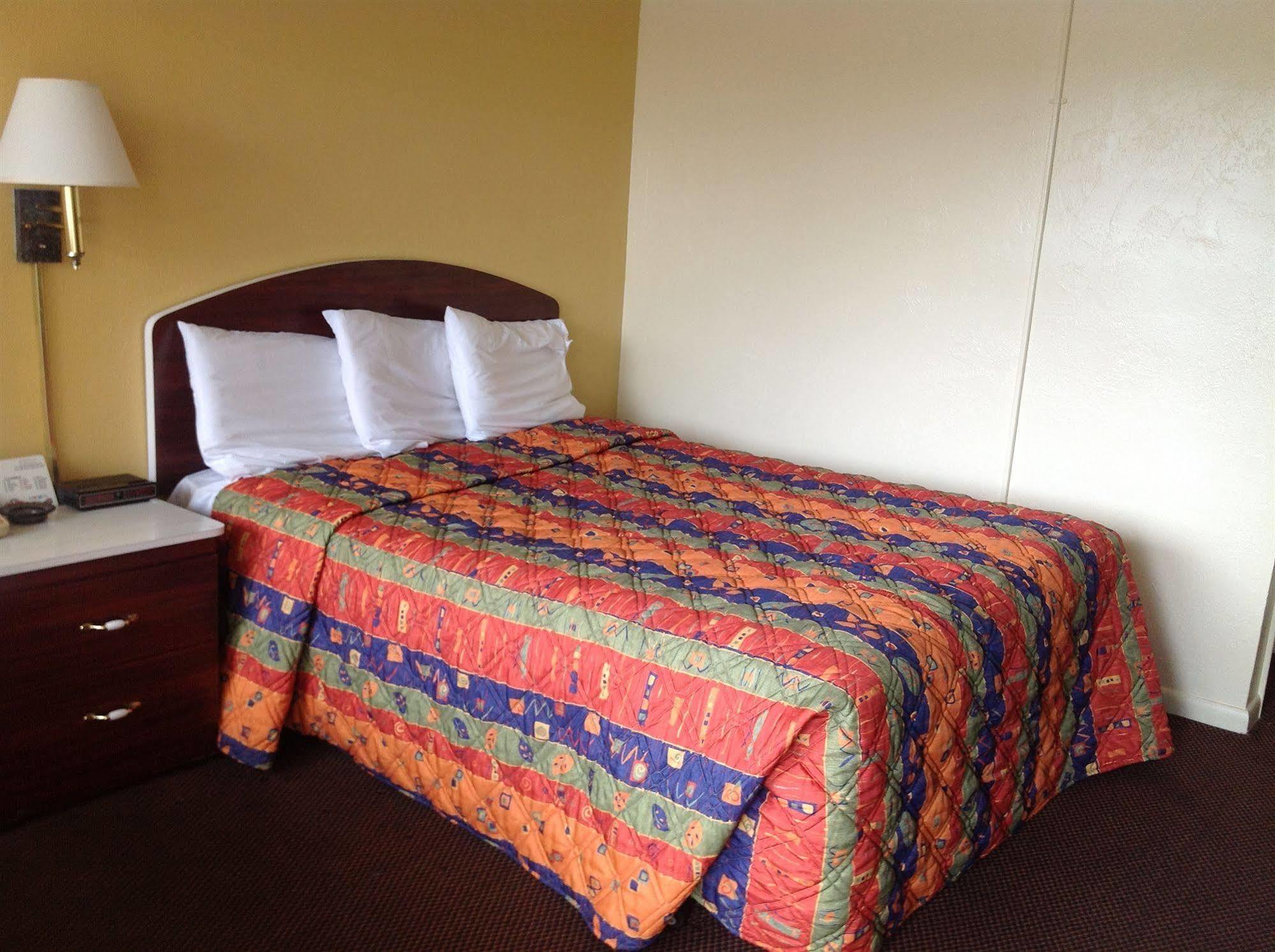 Economy Inn Okeechobee Buitenkant foto